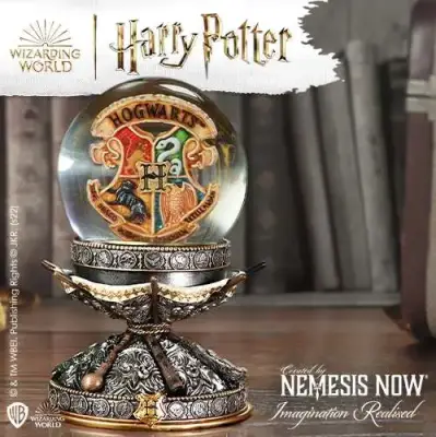 HARRY POTTER - Wand Snow Globe - Figurine